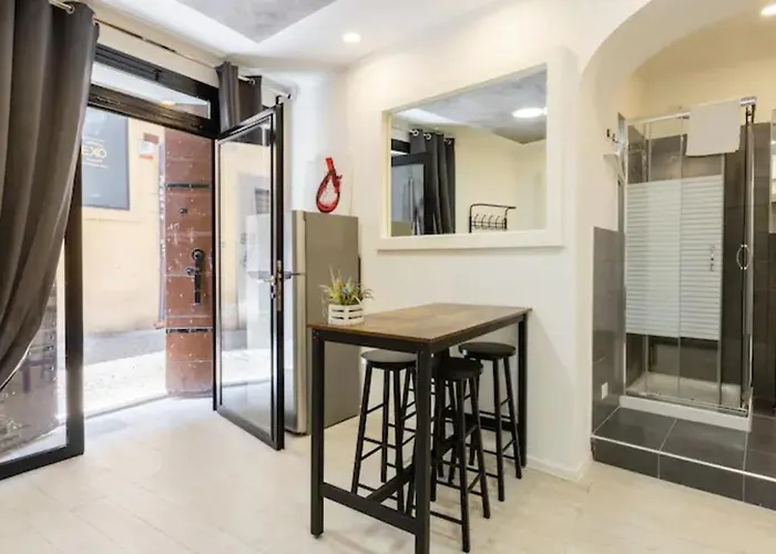 Historical Workshop Apartment - Fico